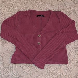 Cropped knitted sweater